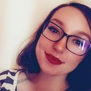 Meet your Posher, Leila